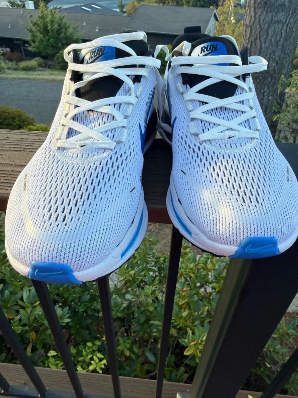 Nike Vomero 18 Men's Running Shoes Size 10 Blue White